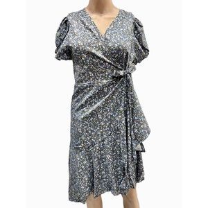 NWT  Wrapped Dress Grey Floral Tie Back Fit Sz SM